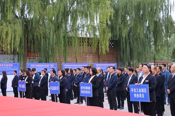 市委副書(shū)記、市長(zhǎng)王奮彥帶隊(duì)觀摩督查公司項(xiàng)目建設(shè)工作(圖4)