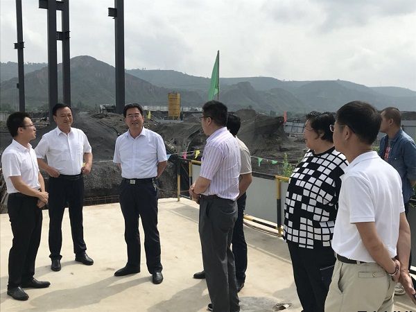 市人大常委會(huì)黨組副書記、副主任樊文浩一行調(diào)研泓源公司項(xiàng)目建設(shè)情況(圖2)