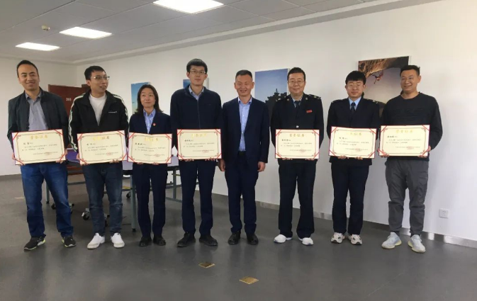 市產(chǎn)投集團(tuán)團(tuán)委舉辦“慶五一、迎五四”球類聯(lián)誼比賽(圖3)